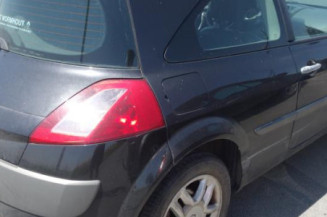 Attache ceinture arriere gauche RENAULT MEGANE 2