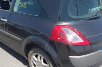 Attache ceinture arriere gauche RENAULT MEGANE 2