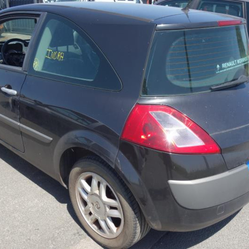 Attache ceinture arriere gauche RENAULT MEGANE 2 Photo n°7