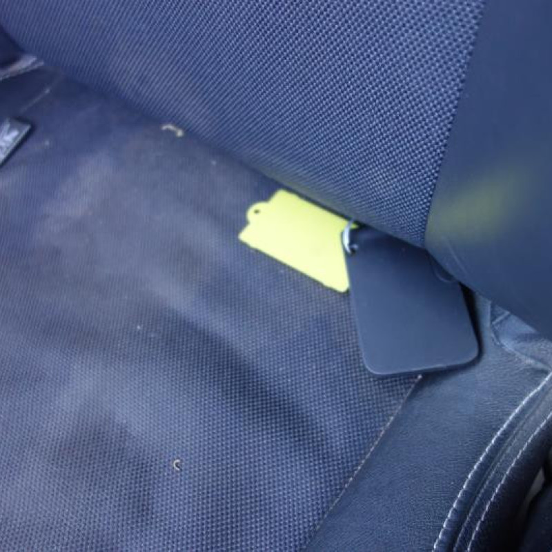 Attache ceinture arriere gauche RENAULT MEGANE 2 Photo n°10