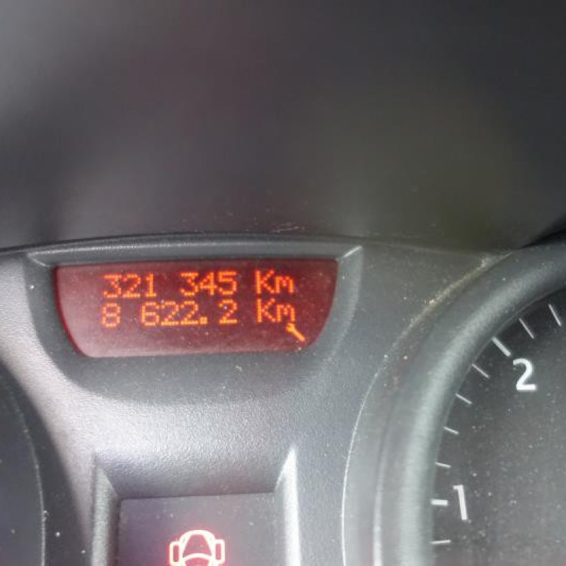 Trappe d'essence RENAULT MEGANE 2 Photo n°10