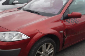 Attache ceinture arriere droit RENAULT MEGANE 2