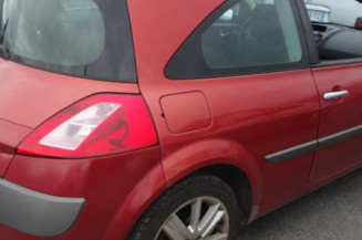 Attache ceinture arriere droit RENAULT MEGANE 2
