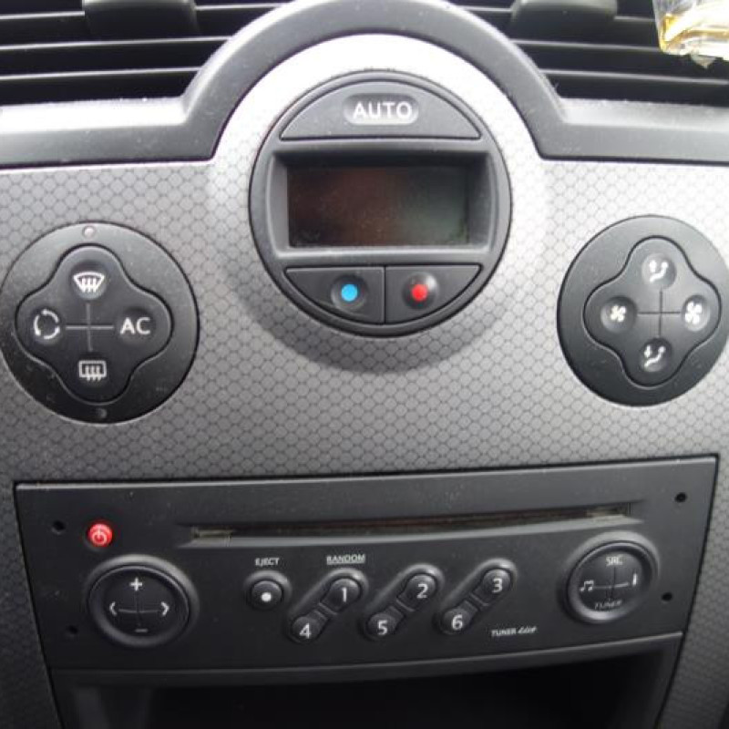 Attache ceinture arriere droit RENAULT MEGANE 2 Photo n°9