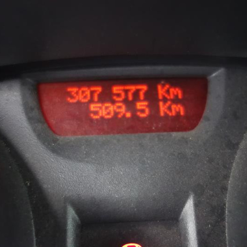 Pretensionneur de ceinture arriere gauche RENAULT MEGANE 2 Photo n°10