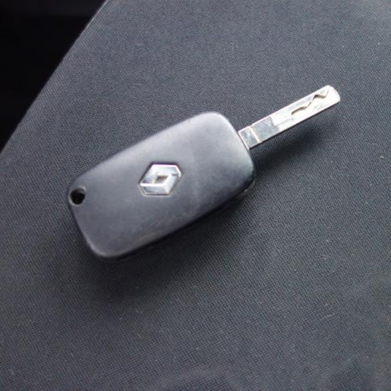 Ecran GPS RENAULT CLIO 3 Photo n°12