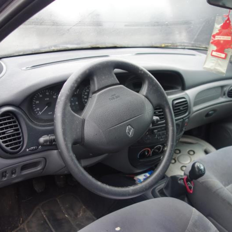 Ceinture arriere droit RENAULT MEGANE 1 Photo n°8