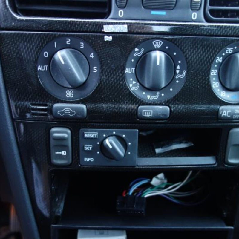 Retroviseur gauche VOLVO V 40 1 Photo n°9
