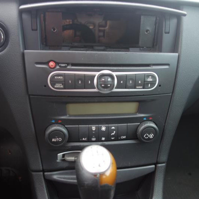 Pretensionneur de ceinture arriere gauche RENAULT LAGUNA 2 Photo n°9