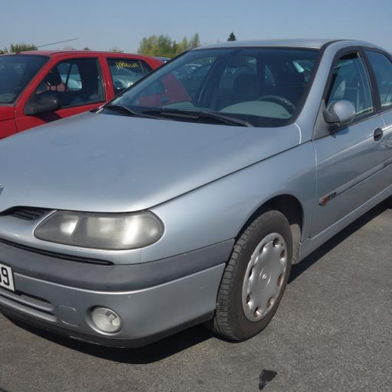 Ceinture arriere gauche RENAULT LAGUNA 1 Photo n°4