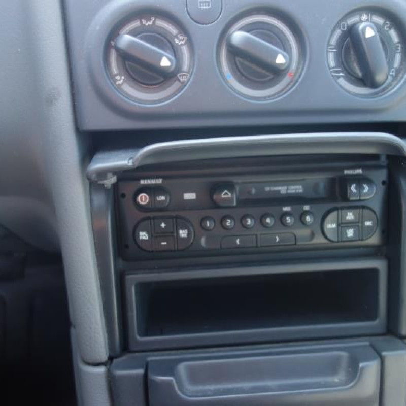 Ceinture arriere gauche RENAULT LAGUNA 1 Photo n°9