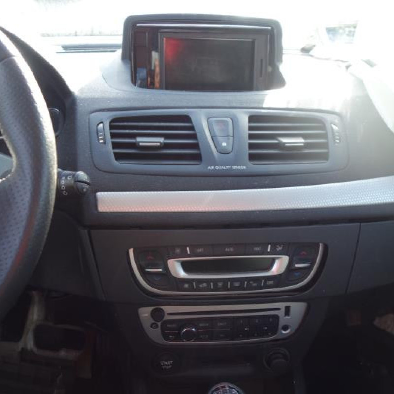 Ceinture arriere droit RENAULT MEGANE 3 Photo n°9