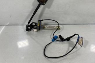 Pretensionneur de ceinture avant droit RENAULT SAFRANE Photo n°1