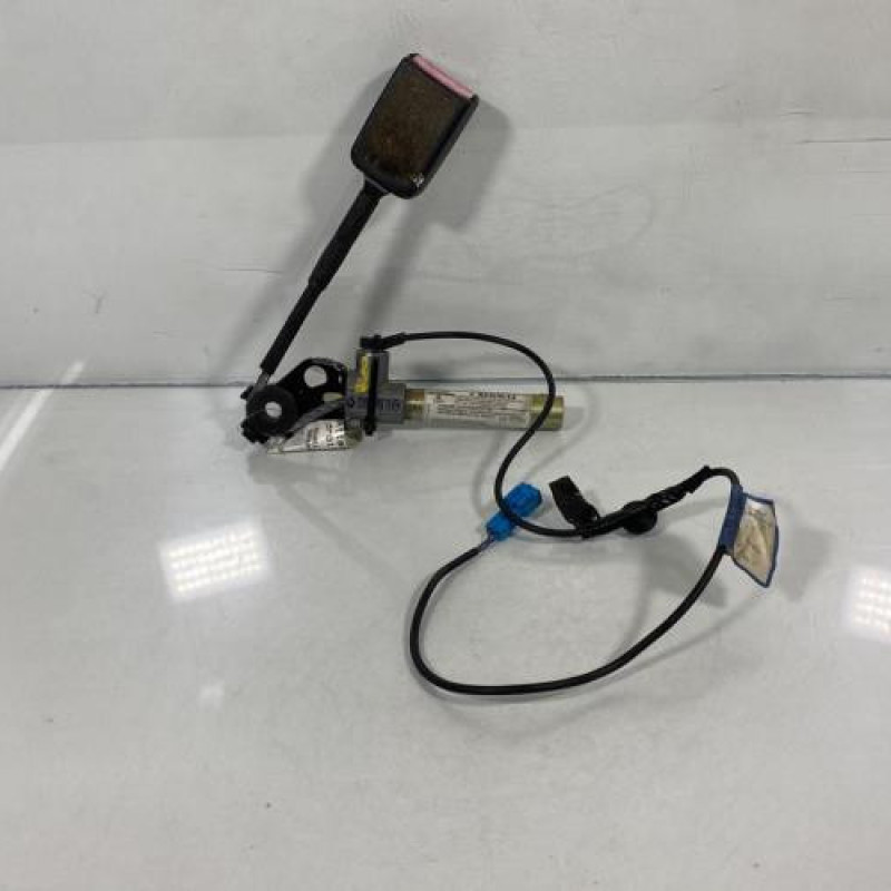 Pretensionneur de ceinture avant droit RENAULT SAFRANE Photo n°1