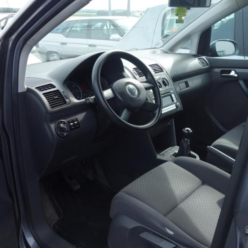 Calandre VOLKSWAGEN TOURAN 1 Photo n°6
