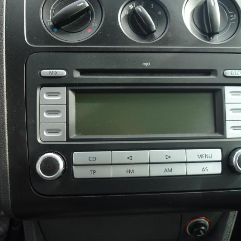 Calandre VOLKSWAGEN TOURAN 1 Photo n°7