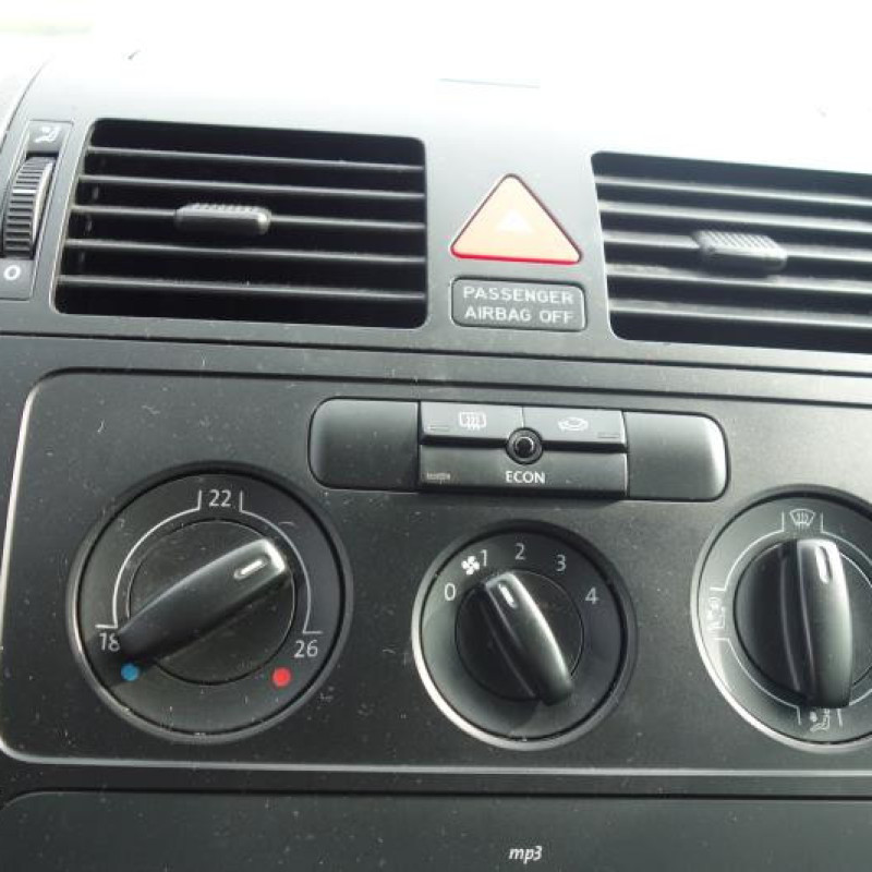 Calandre VOLKSWAGEN TOURAN 1 Photo n°8