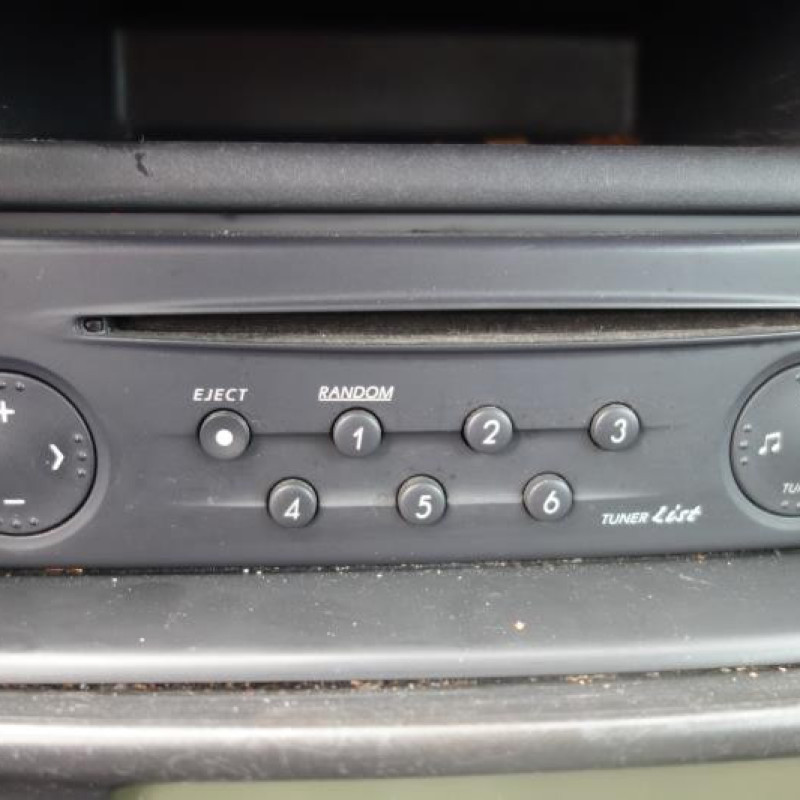 Pretensionneur de ceinture avant droit RENAULT LAGUNA 2 Photo n°10