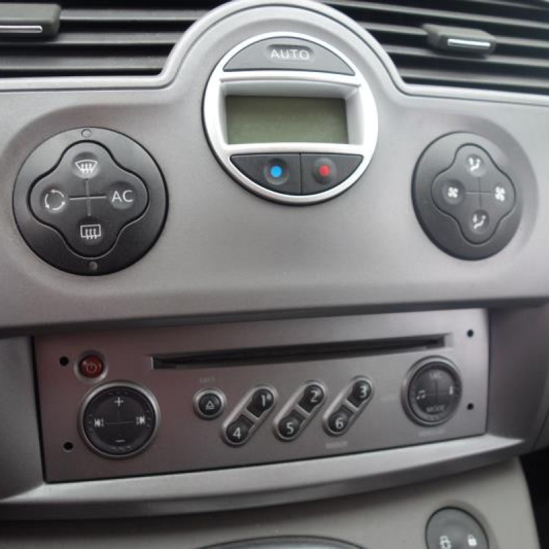 Capot RENAULT SCENIC 2 Photo n°8