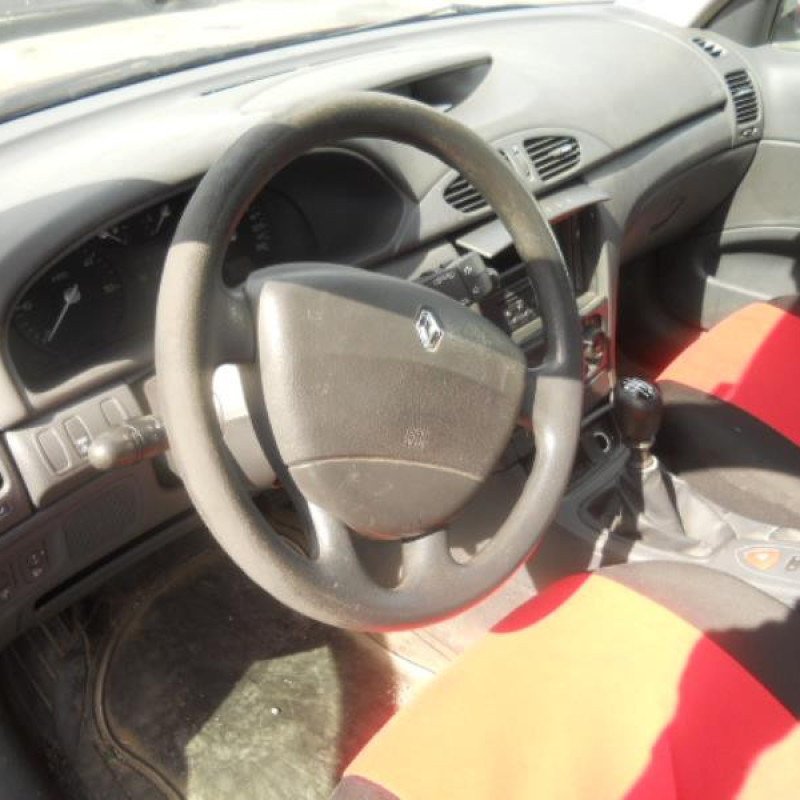 Trappe d'essence RENAULT LAGUNA 2 Photo n°8