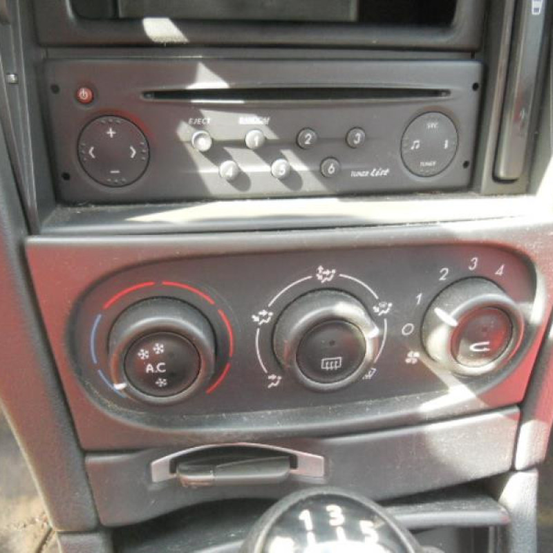 Trappe d'essence RENAULT LAGUNA 2 Photo n°9