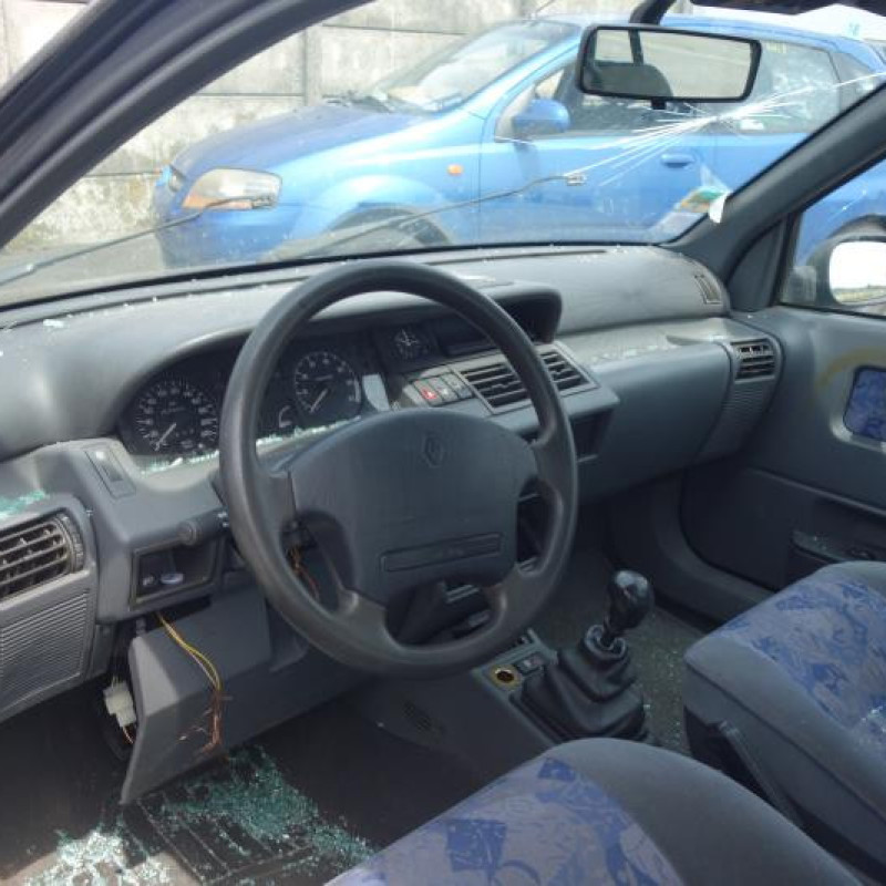 Porte arriere droit RENAULT CLIO 1 Photo n°7
