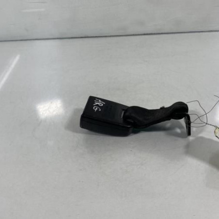 Attache ceinture arriere gauche RENAULT CLIO 1