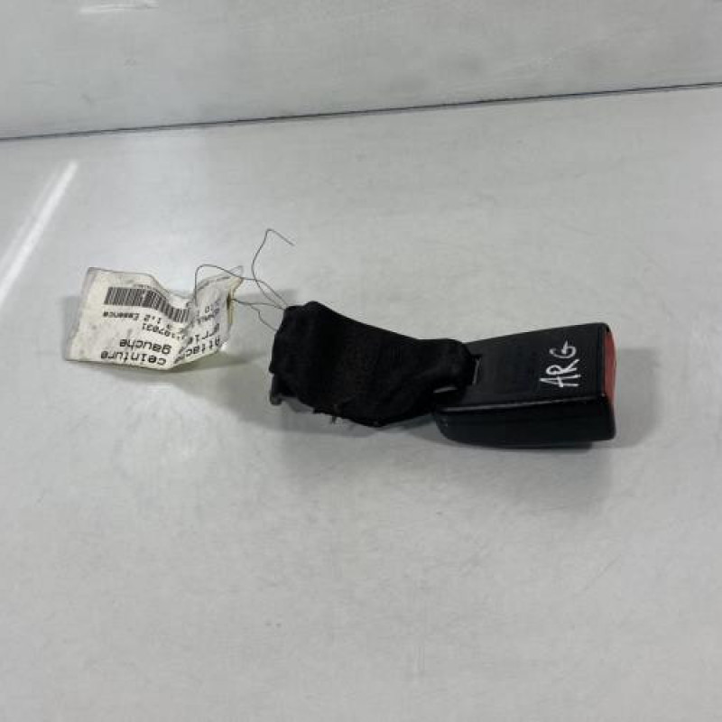 Attache ceinture arriere gauche RENAULT CLIO 1 Photo n°3