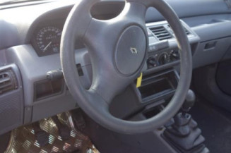 Pretensionneur de ceinture avant droit RENAULT CLIO 1
