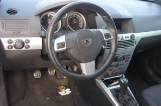 Malle/Hayon arriere OPEL ASTRA H