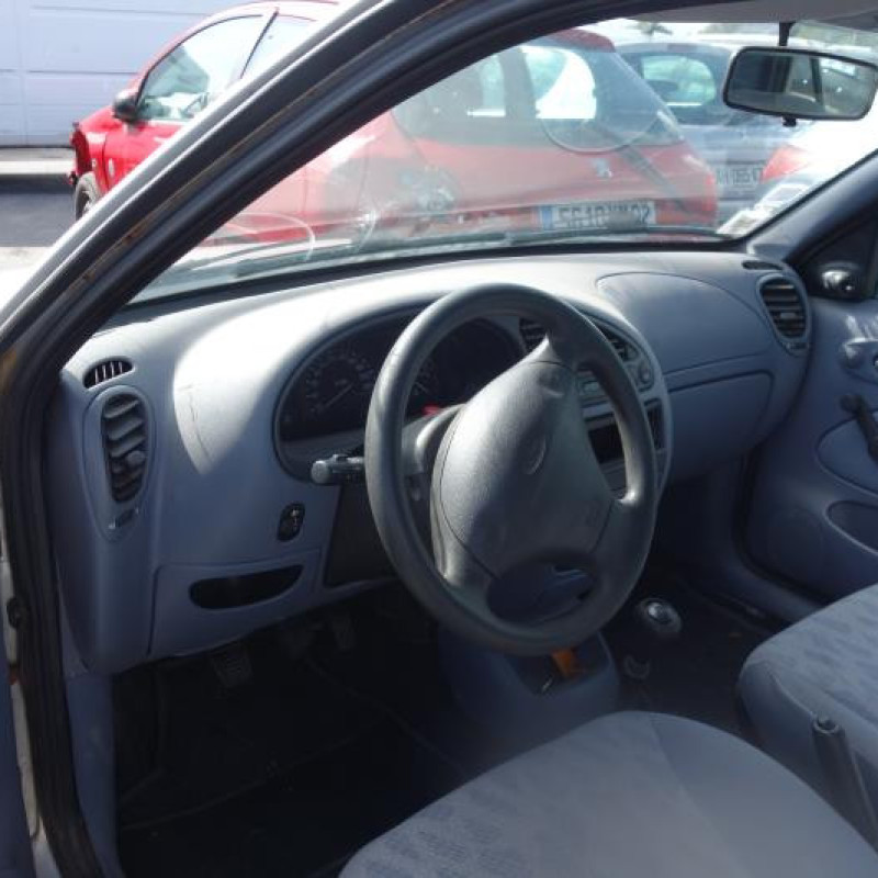 Feu arriere principal droit (feux) FORD FIESTA 4 Photo n°7
