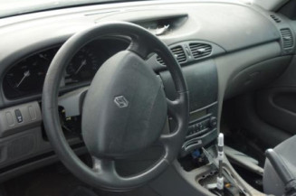 Aile avant gauche RENAULT LAGUNA 2