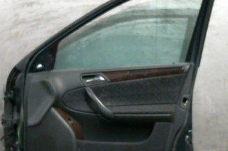 Porte avant droit MERCEDES CLASSE C 203