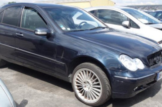 Porte avant droit MERCEDES CLASSE C 203