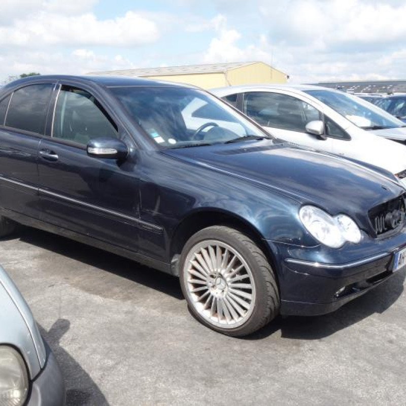 Porte avant droit MERCEDES CLASSE C 203 Photo n°6