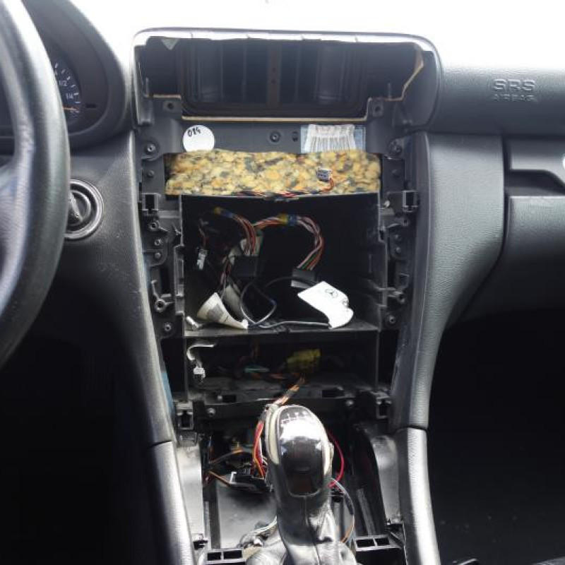Porte avant droit MERCEDES CLASSE C 203 Photo n°12