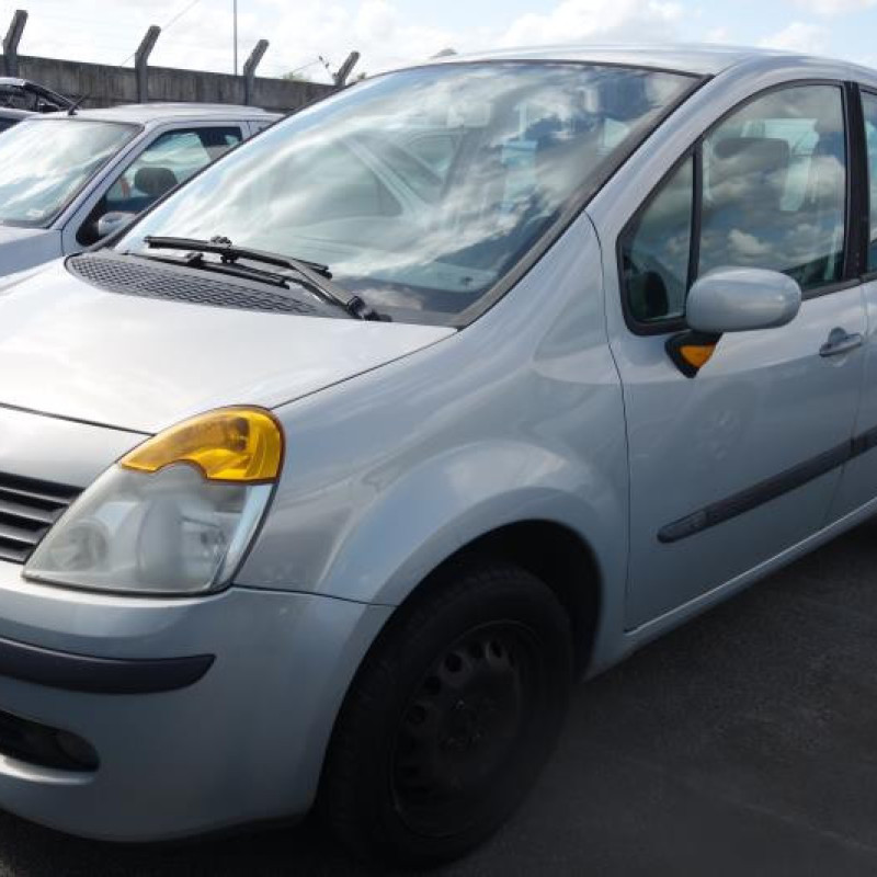 Compresseur clim RENAULT MODUS Photo n°4