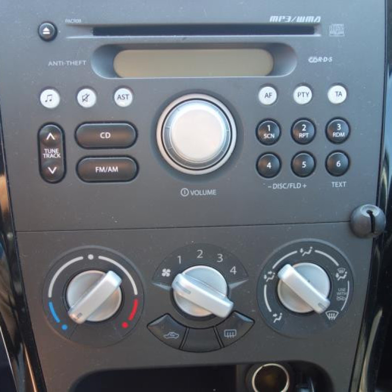 Porte arriere droit SUZUKI SPLASH Photo n°7