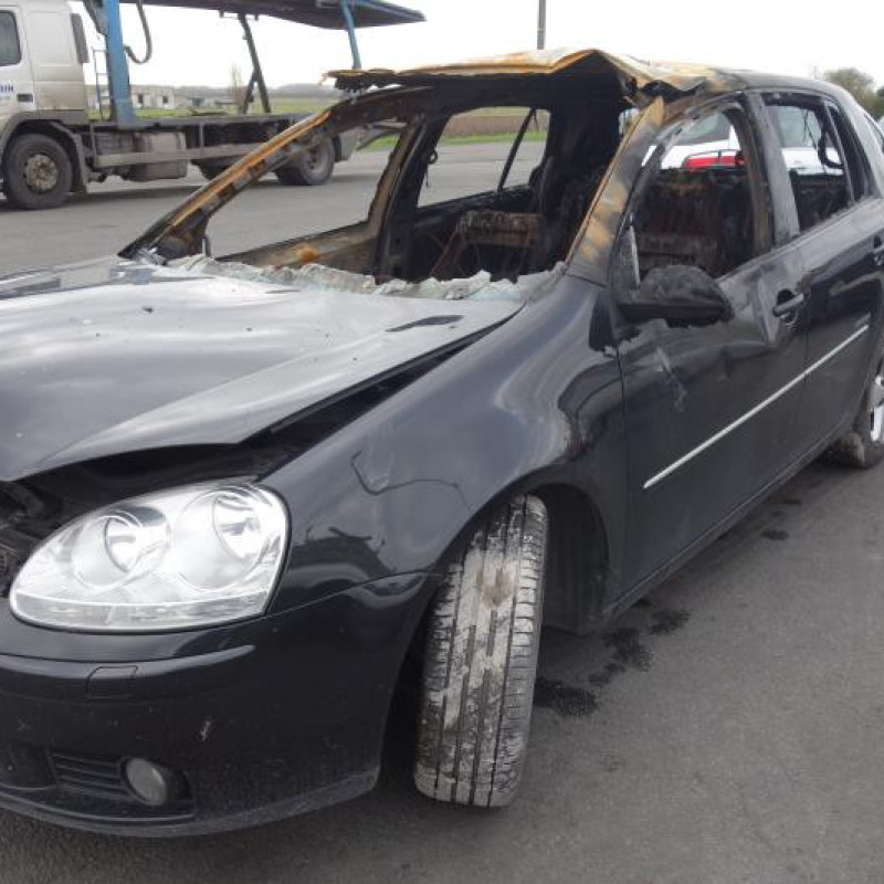 Renfort pare choc arriere (traverse) VOLKSWAGEN GOLF 5 Photo n°3