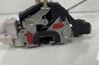 Serrure avant droit VOLKSWAGEN FOX
