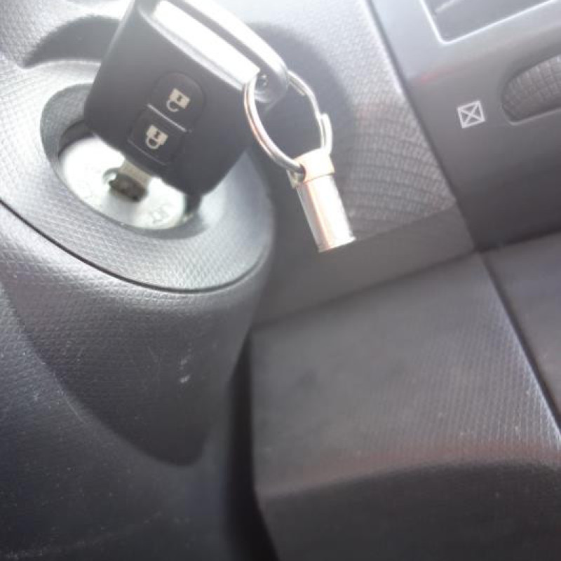 Feu arriere principal droit (feux) NISSAN MICRA 3 Photo n°10