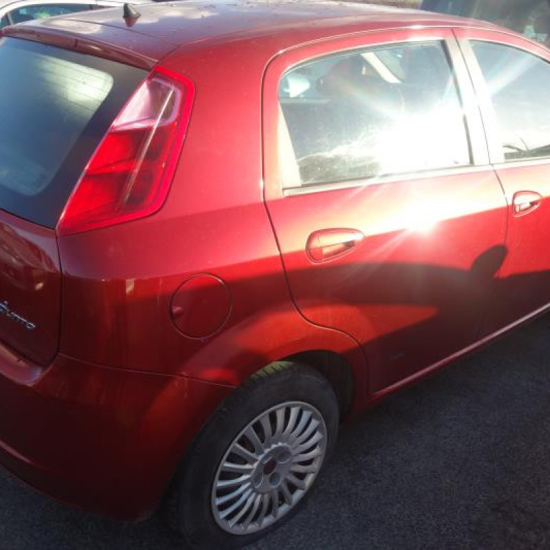 Porte avant droit FIAT GRANDE PUNTO Photo n°6