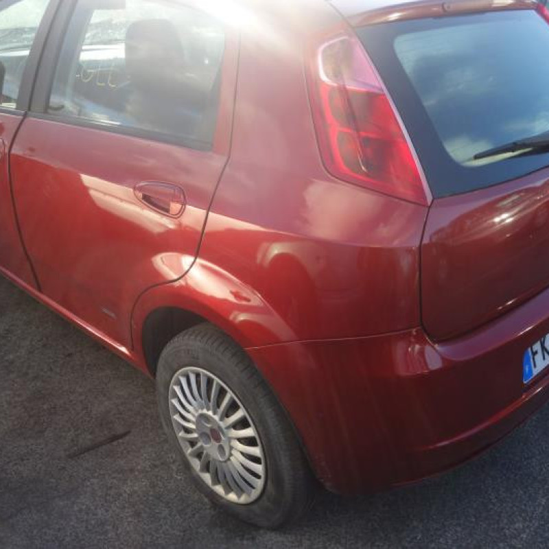 Porte avant droit FIAT GRANDE PUNTO Photo n°7