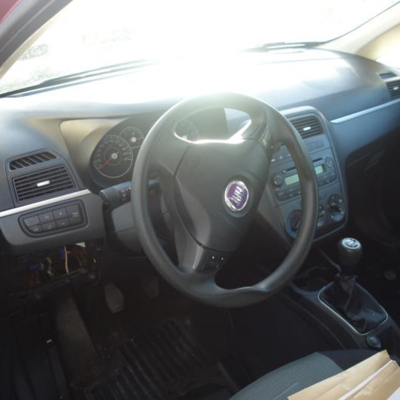 Porte avant droit FIAT GRANDE PUNTO Photo n°8