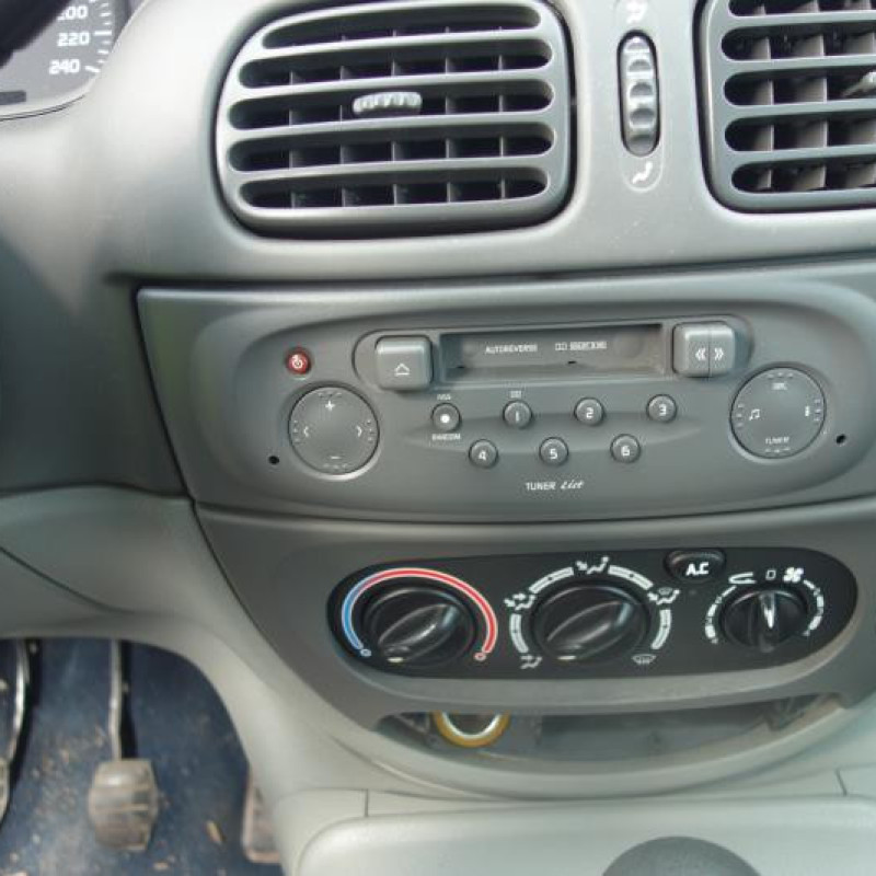 Optique avant principal droit (feux)(phare) RENAULT SCENIC 1 Photo n°9