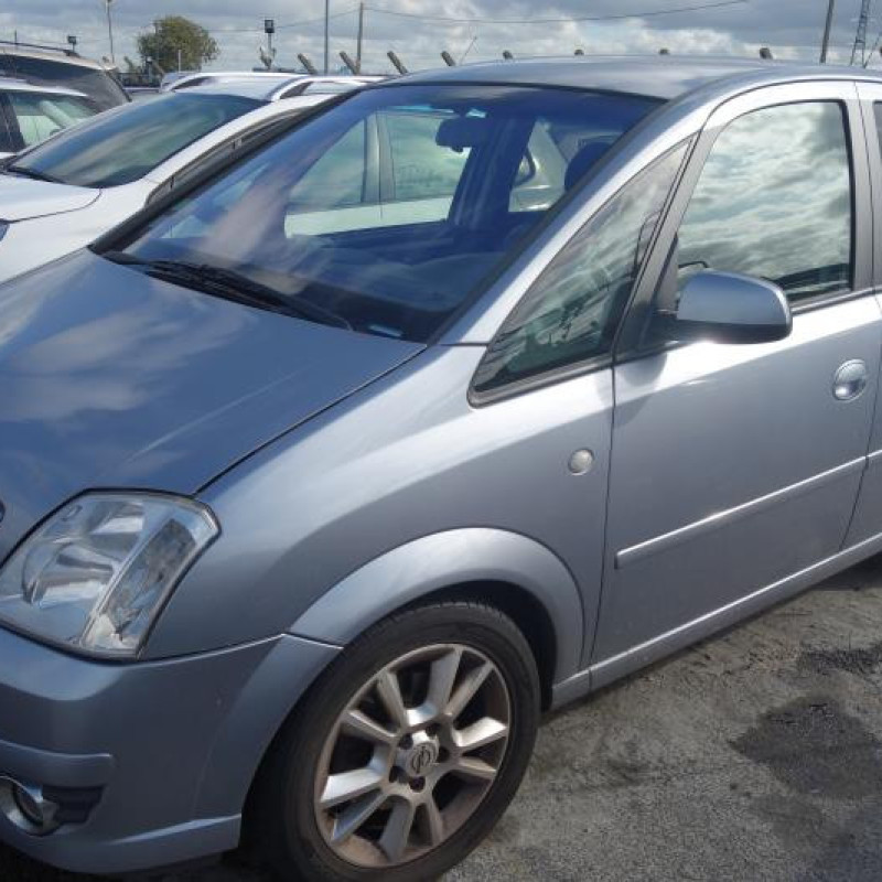 Feu arriere principal gauche (feux) OPEL MERIVA A Photo n°3