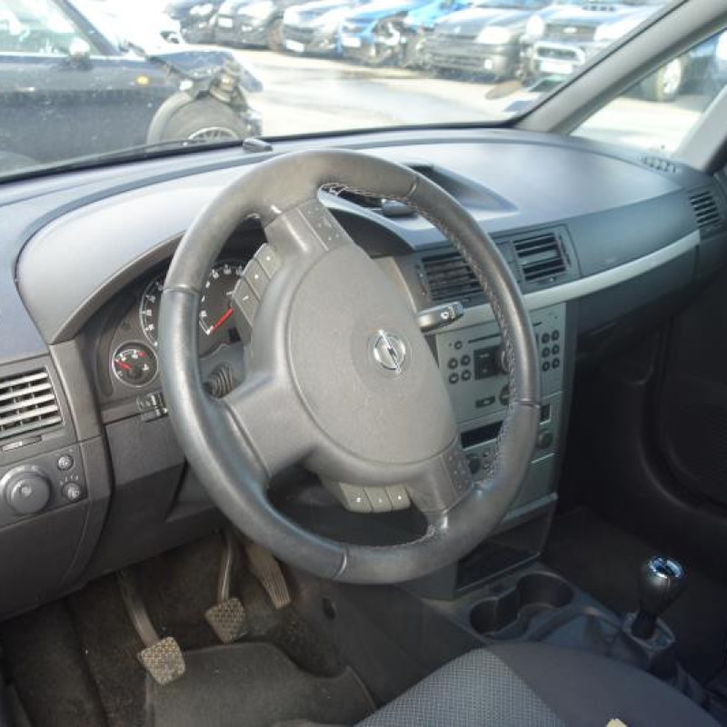 Feu arriere principal gauche (feux) OPEL MERIVA A Photo n°7