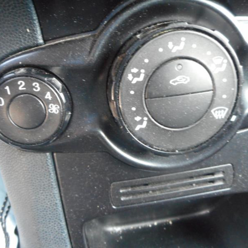 Leve vitre electrique avant gauche FORD FIESTA 6 Photo n°6
