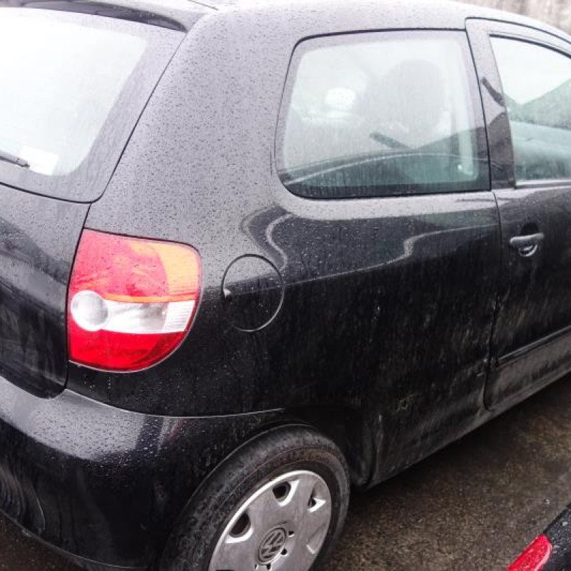 Renfort pare choc arriere (traverse) VOLKSWAGEN FOX Photo n°5