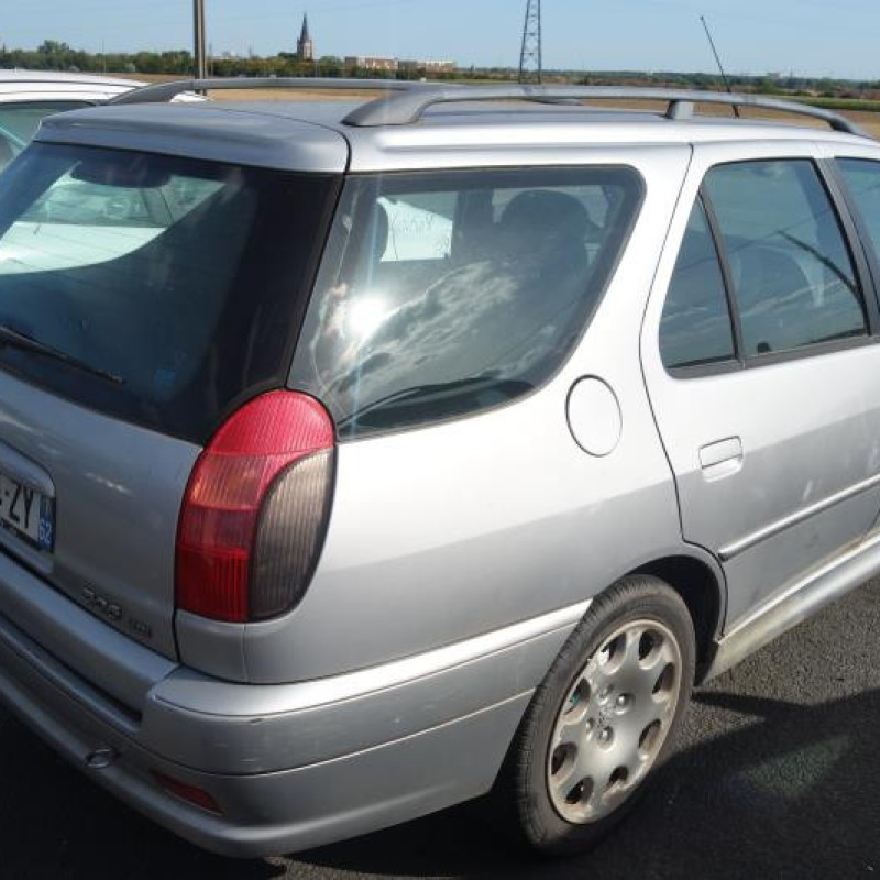 Feu arriere principal droit (feux) PEUGEOT 306 Photo n°5